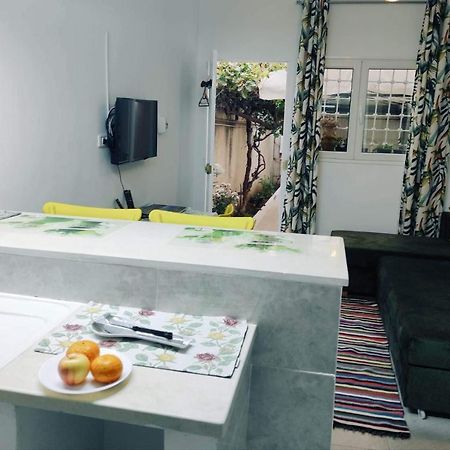 Studio, Cite La Gazelle ,Pas Jafar, Quartier Calme 10 Min De L'Aeroport Pres Du Technopark Luaran gambar
