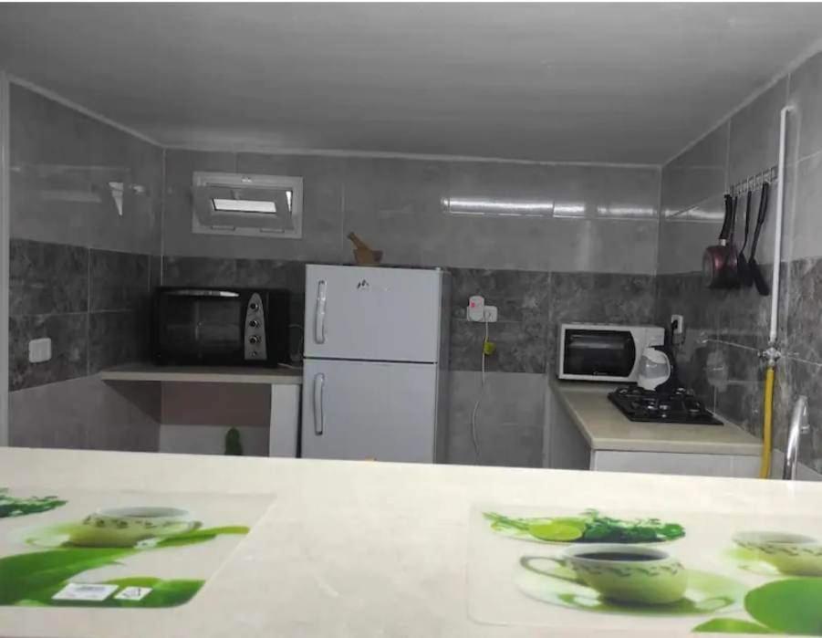 Studio, Cite La Gazelle ,Pas Jafar, Quartier Calme 10 Min De L'Aeroport Pres Du Technopark Luaran gambar